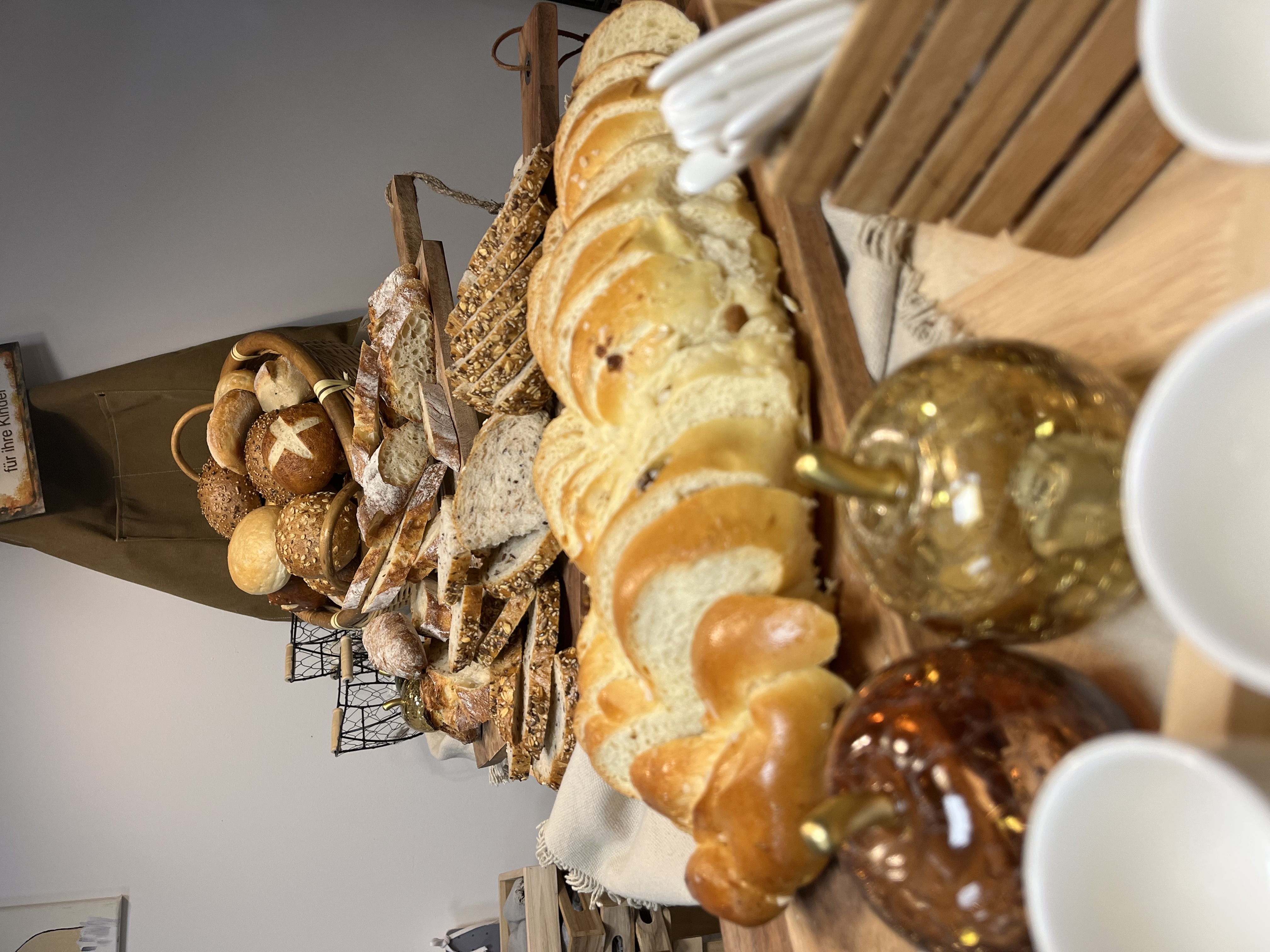 Etagerenfrühstück Herzhaft